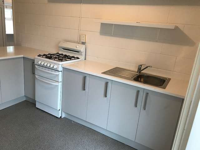 1/30 Martin Crescent Northcote_1