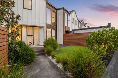 105 Bonair Crescent_2
