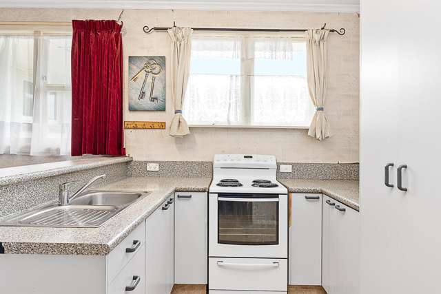 13 Oudenarde Street Renwick_2