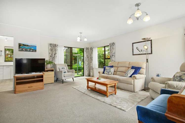 3/161 Main Road Tawa_1