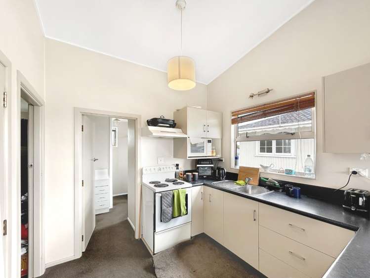 B/681 Tay Street 2251_1