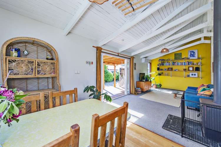 16 Ensors Place Waikuku Beach_11