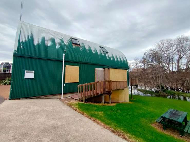Waikato District Council is on the hunt for a new tenant for the old Huntly i-Site building. Photo / Supplied