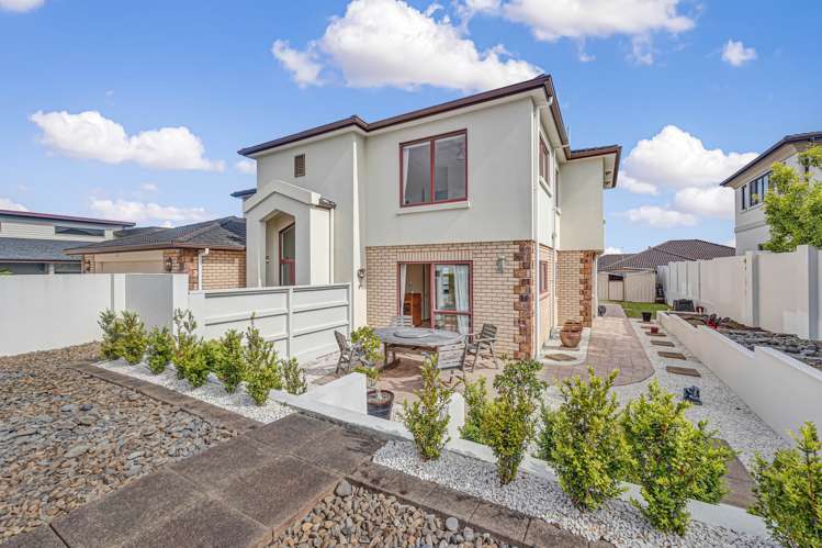 5 Courtneys West Harbour_26