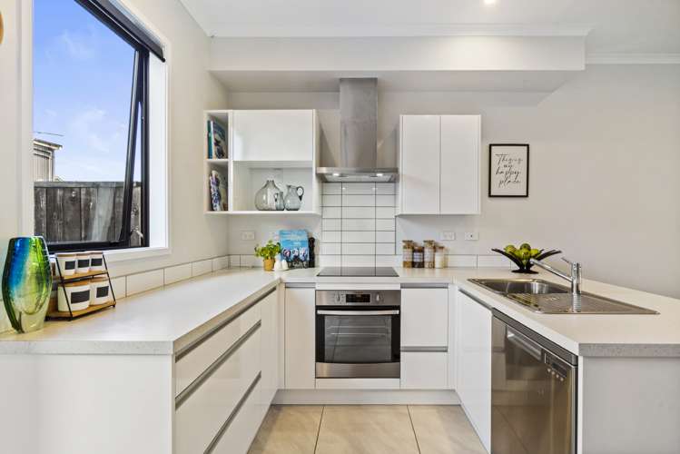 15 Piko Lane Hobsonville_6