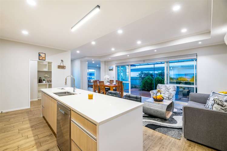 17 Aporo Drive Kumeu_9