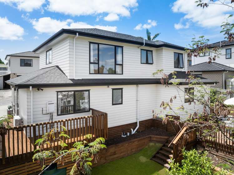 1b Makora Road Massey_17