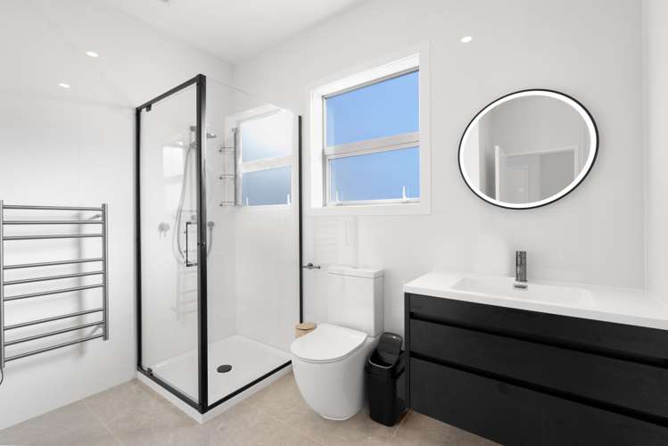 70 Waldorf Crescent Orewa_25