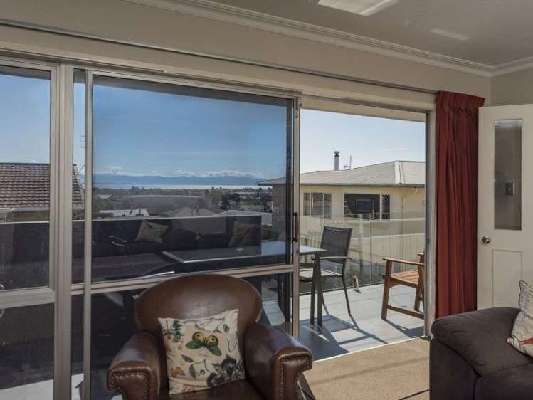 39 Maitland Avenue Stoke_6