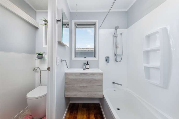 62 Chilcott Road Henderson_12