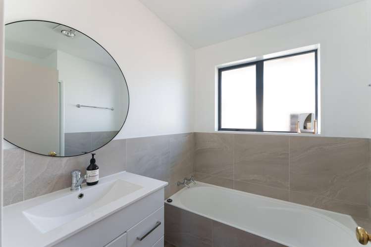 7A Kaplan Avenue Islington_10