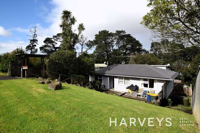 42 Crystal Avenue, Te Atatū South, Auckland