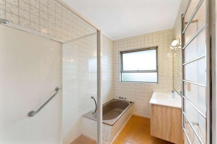 21 Williamson Avenue Belmont_13