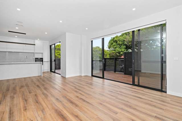 127 Gardner Avenue New Lynn_1