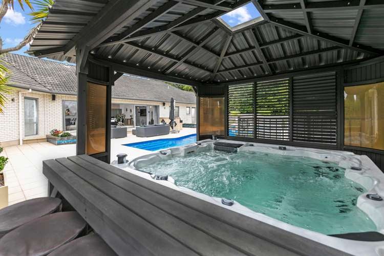 7 Burgundy Park Avenue Henderson_35