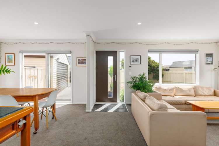 1/27 Kirsten Place Parklands_3