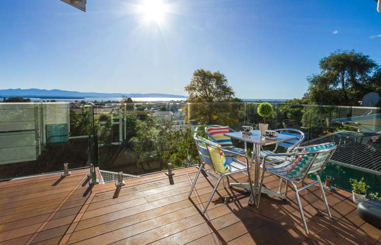 118 The Ridgeway Stoke_23