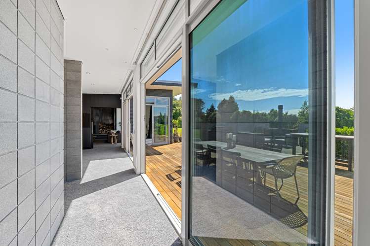 23-25 Black Road Otatara_9