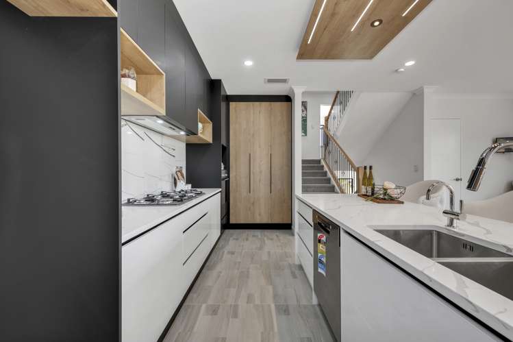 2a Ballyalton Crescent Flat Bush_6