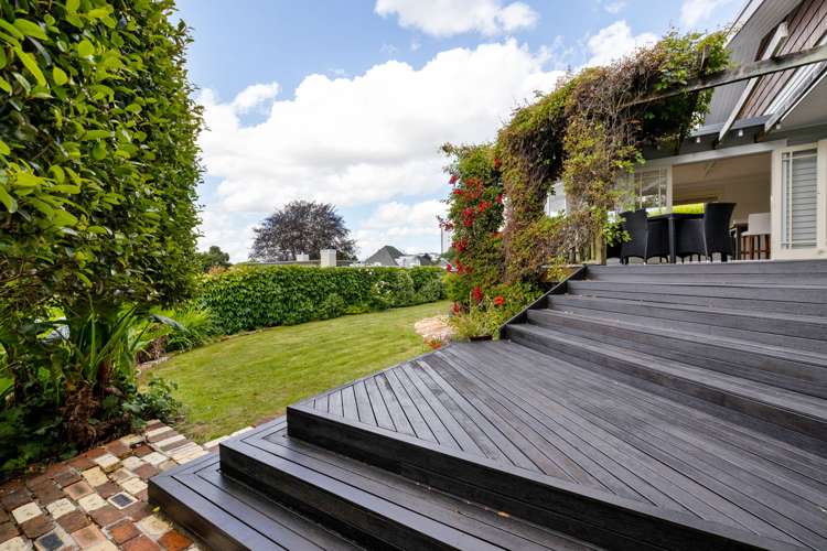 58 Lake Crescent Hamilton Lake_28