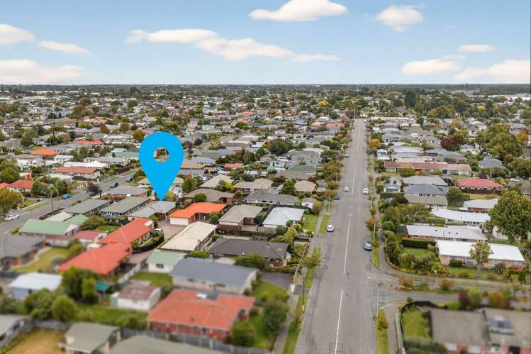 2/58a Daniels Road Redwood_23