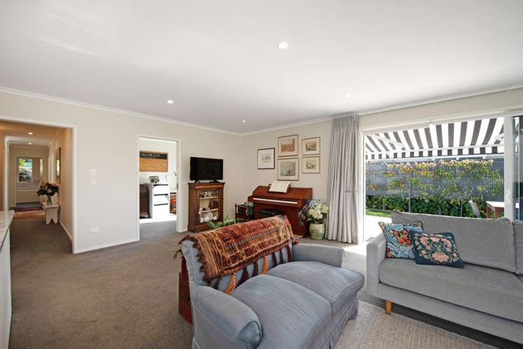 8 Kaka Street Waikanae_10