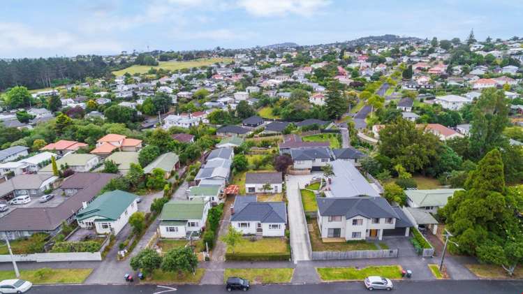 35 Holly Street Avondale_17