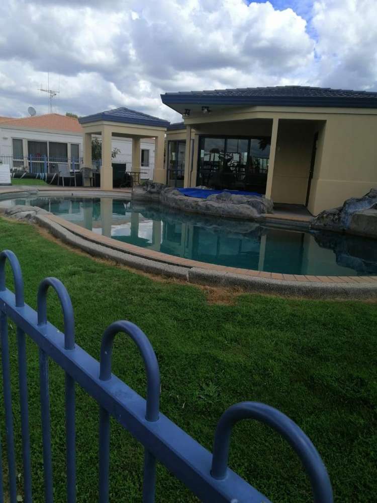 2 Sudbury Court 2612_2