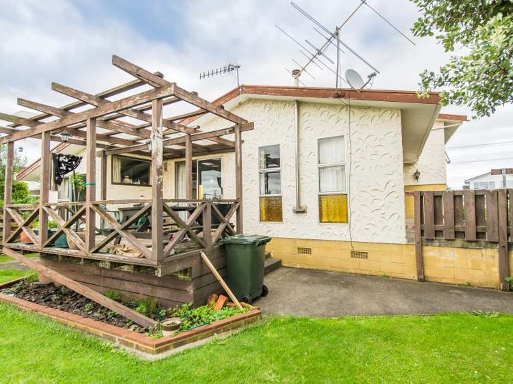 74 Devon Road Springvale_17