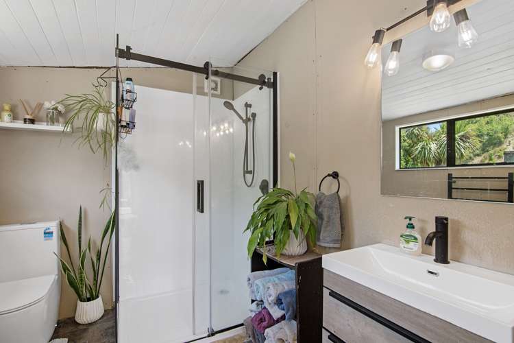 100 Pigeon Valley Road Wakefield_15