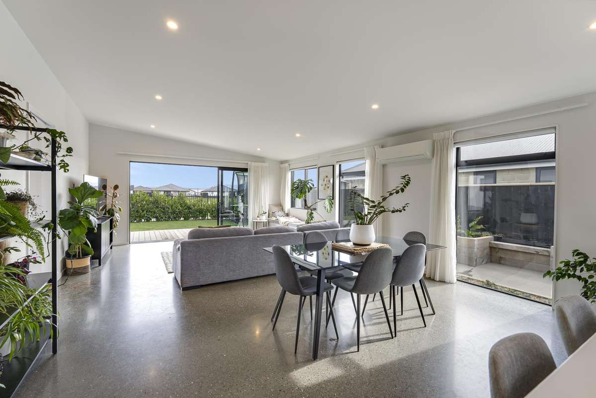 16 Hanworth Road_5