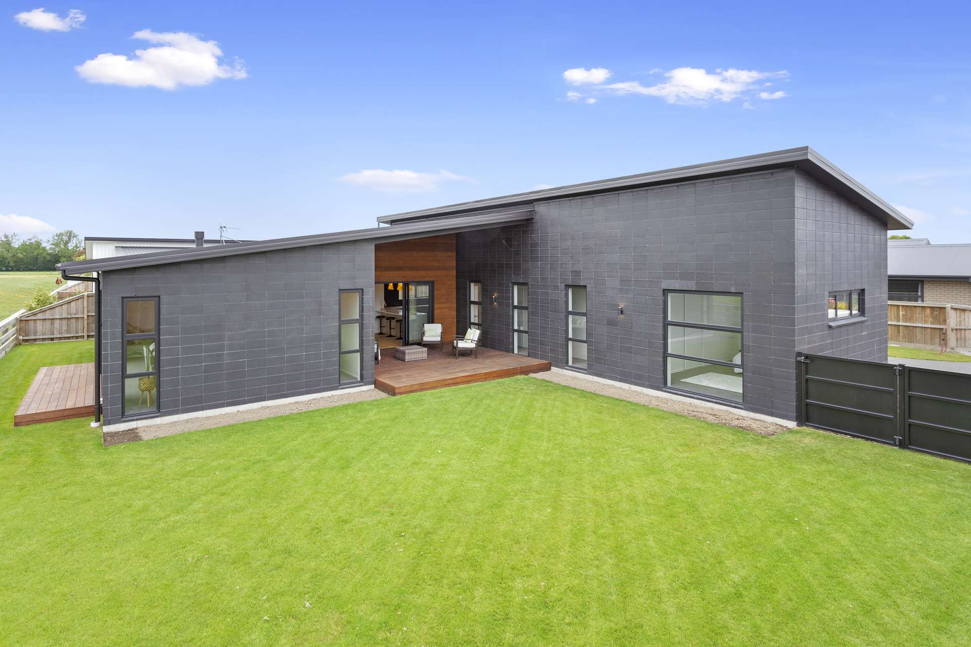 7 Grey View Grove Rangiora_0