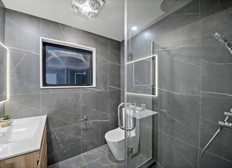 8E Butterworth Drive Glendene_23