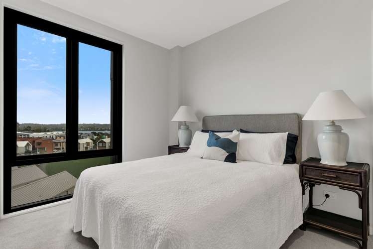 203/45 Hudson Bay Road Hobsonville_16