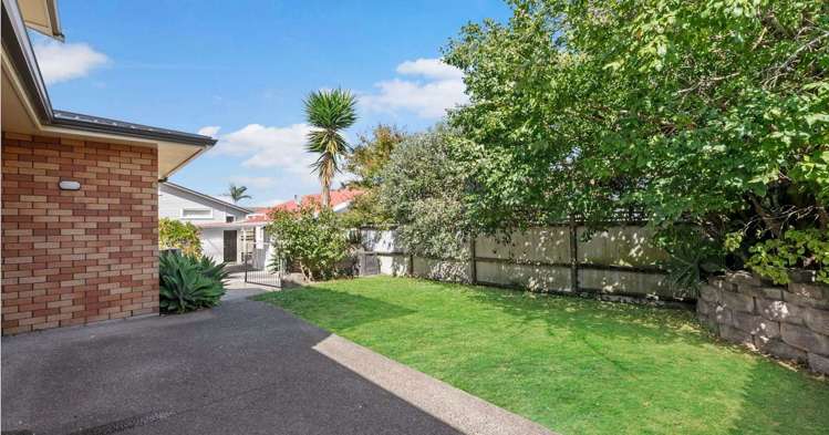 64 A Saint Georges Road Avondale_1