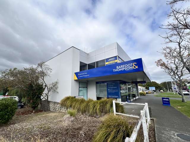 Meadowbank Office with Profile + 4 Carparks