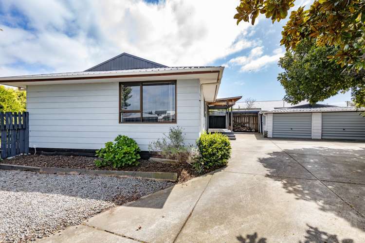33 Kuaka Crescent Bromley_13