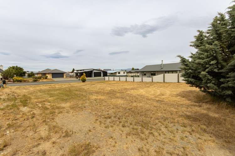 21 Irishman Drive Twizel_3