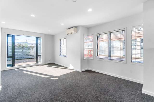 8 Cotesmore Way 1761_3