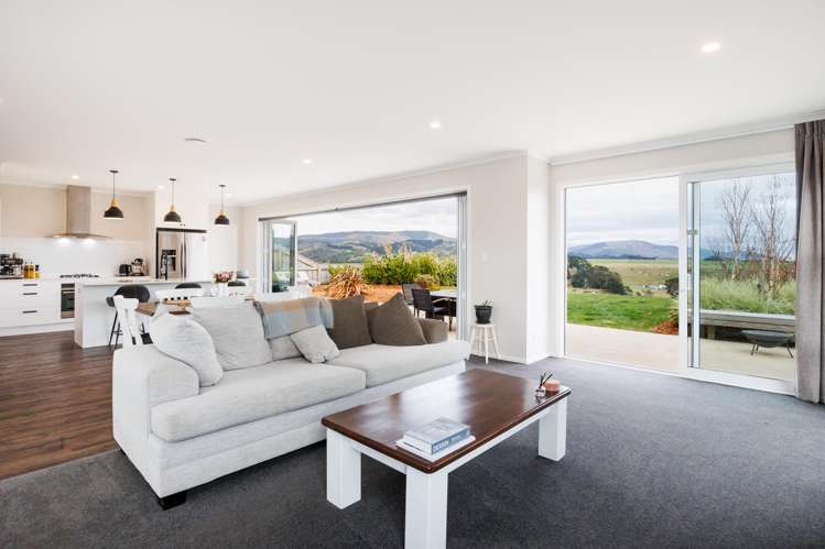 16 Cyprus Place Fitzherbert_10