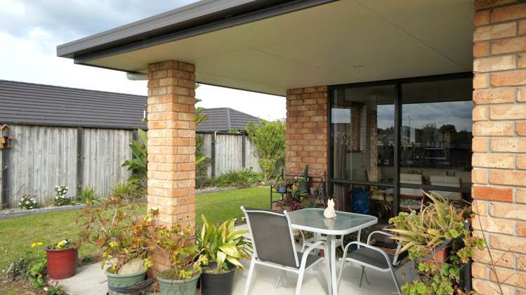 16 Ocean View Rise Ruakaka_11