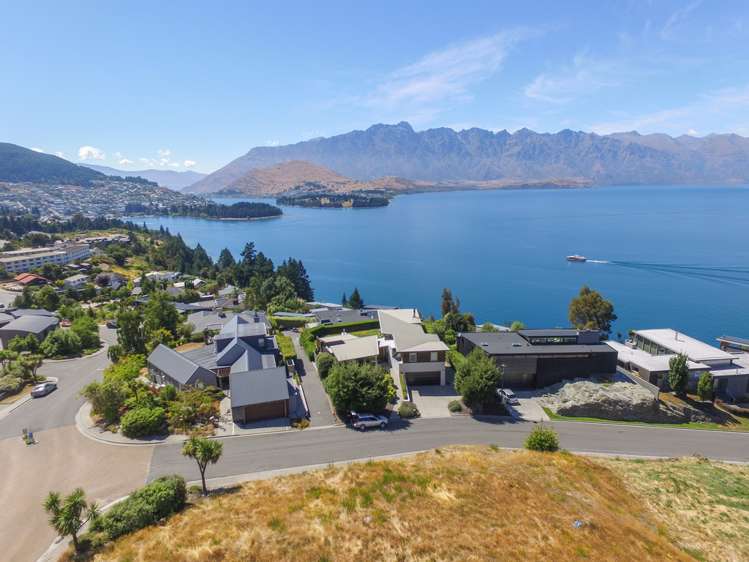 2 Whitbourn Place Fernhill/Sunshine Bay_9