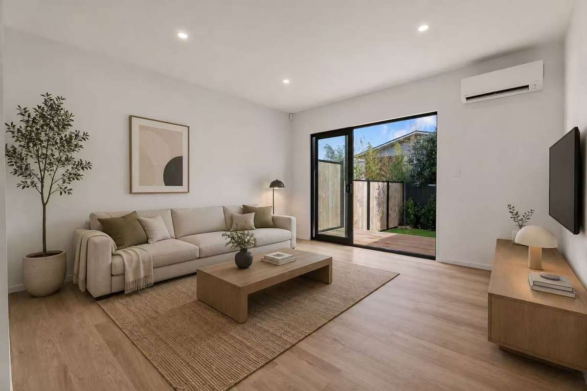 2/36 Thatcher Street_1