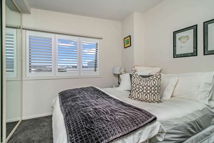 53/21 Hunters Park Drive Three Kings_7