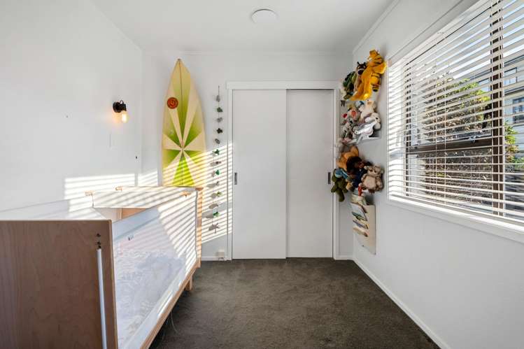 2/59 Churchill Road Murrays Bay_14