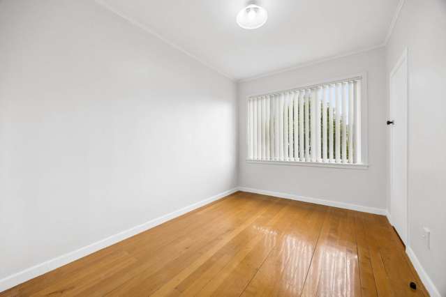 5A Barbary Avenue Kelston_4