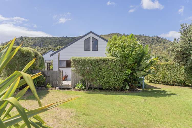 111 Marram Place Matarangi_24