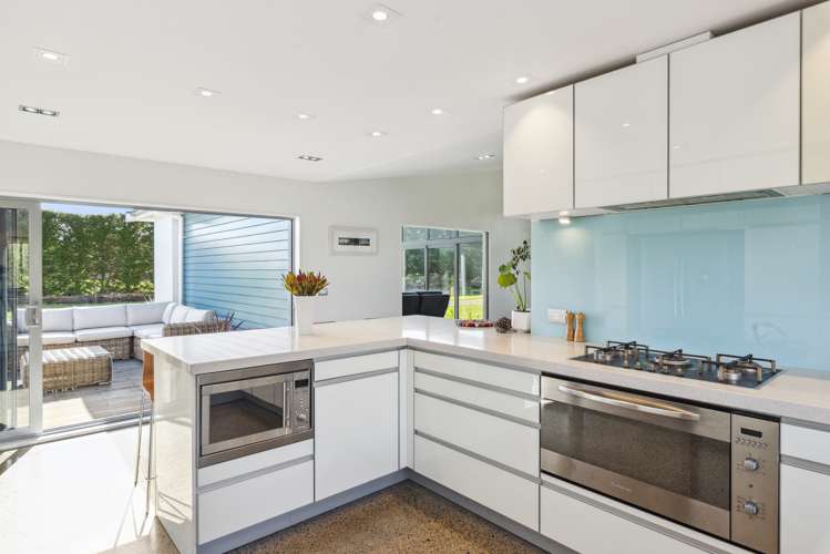 19 Paetawa Road Peka Peka_3