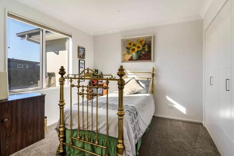 10 Harold Place Stoke_15