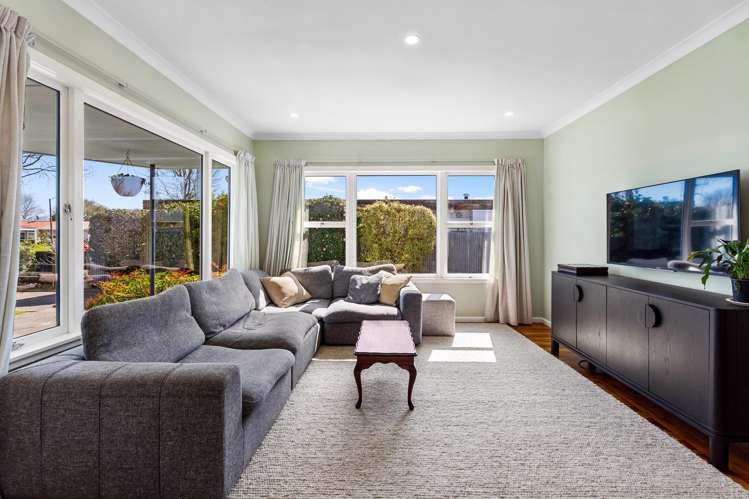 816 Clive Street Akina_2